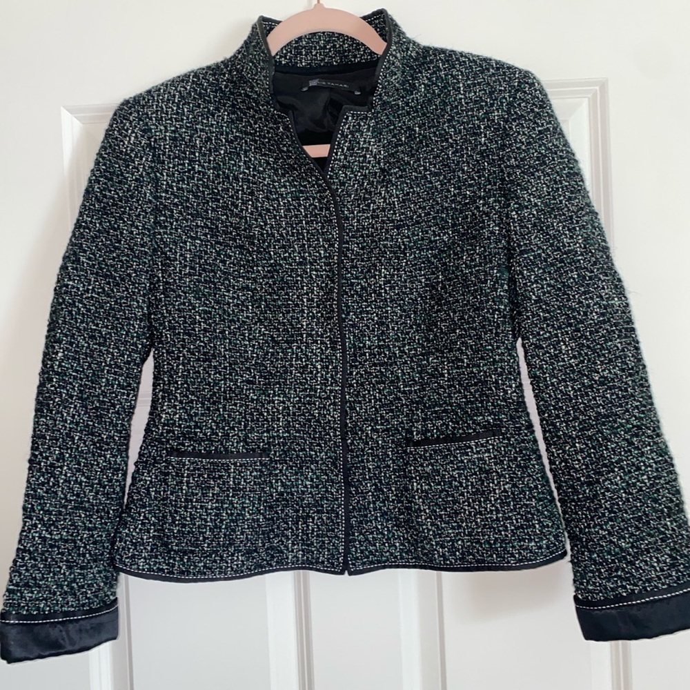 Elie Tahari tweed blazer
